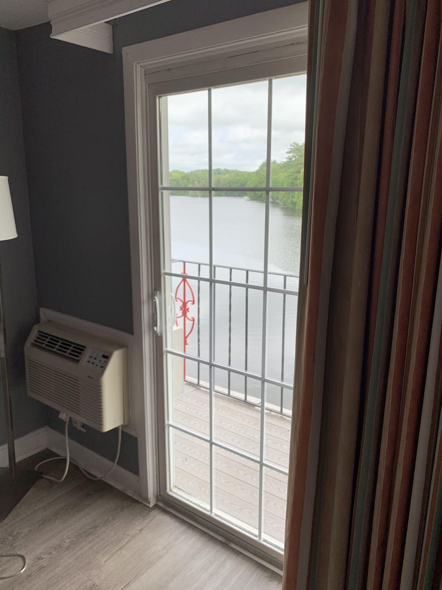ซูเปอร์ 8 บาย วินด์แฮม สเตอร์บริดจ์ Hotel ภายนอก รูปภาพ