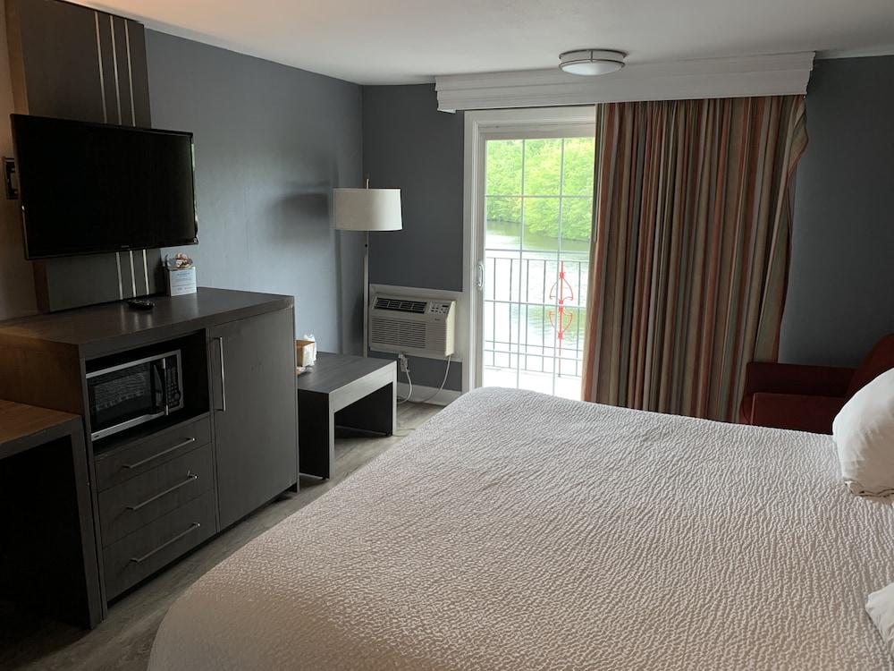 ซูเปอร์ 8 บาย วินด์แฮม สเตอร์บริดจ์ Hotel ภายนอก รูปภาพ