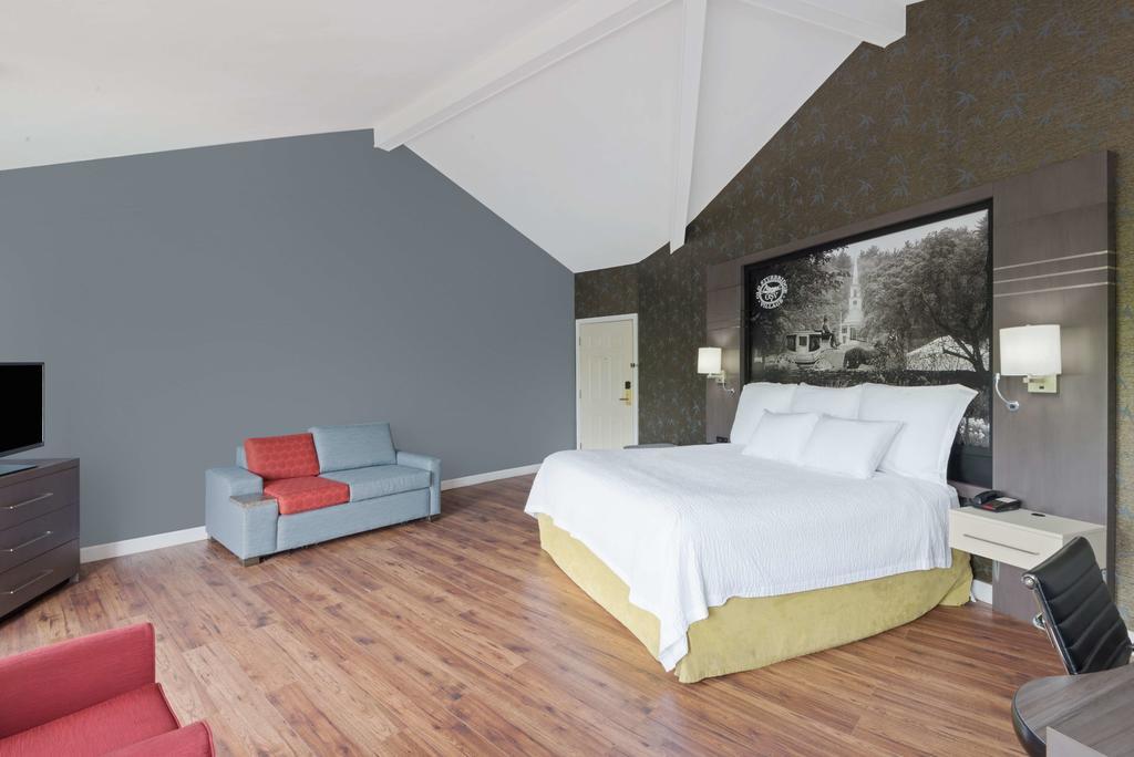 ซูเปอร์ 8 บาย วินด์แฮม สเตอร์บริดจ์ Hotel ภายนอก รูปภาพ