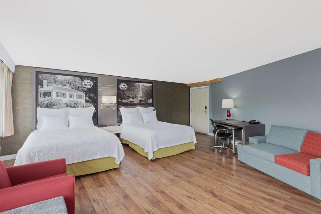 ซูเปอร์ 8 บาย วินด์แฮม สเตอร์บริดจ์ Hotel ภายนอก รูปภาพ